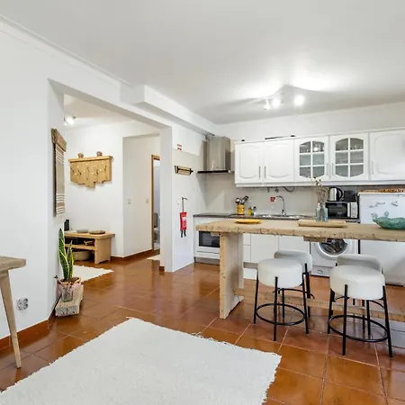 Apartamento 57 - Ferrel (Leiria)