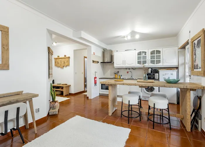 Apartamento 57 - Ferrel (Leiria)